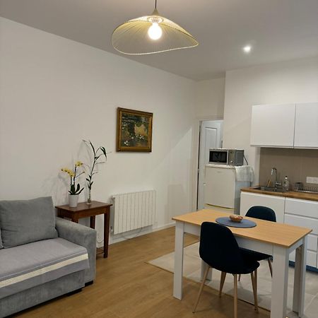 Appartement Meuble Tout Confort Чалон-Сур-Салне Экстерьер фото