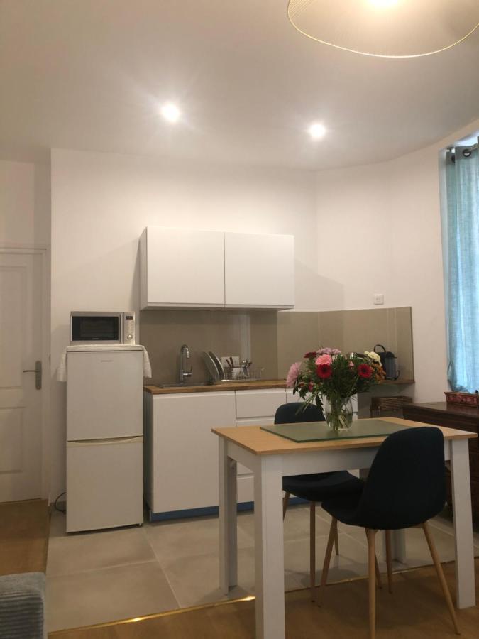 Appartement Meuble Tout Confort Чалон-Сур-Салне Экстерьер фото