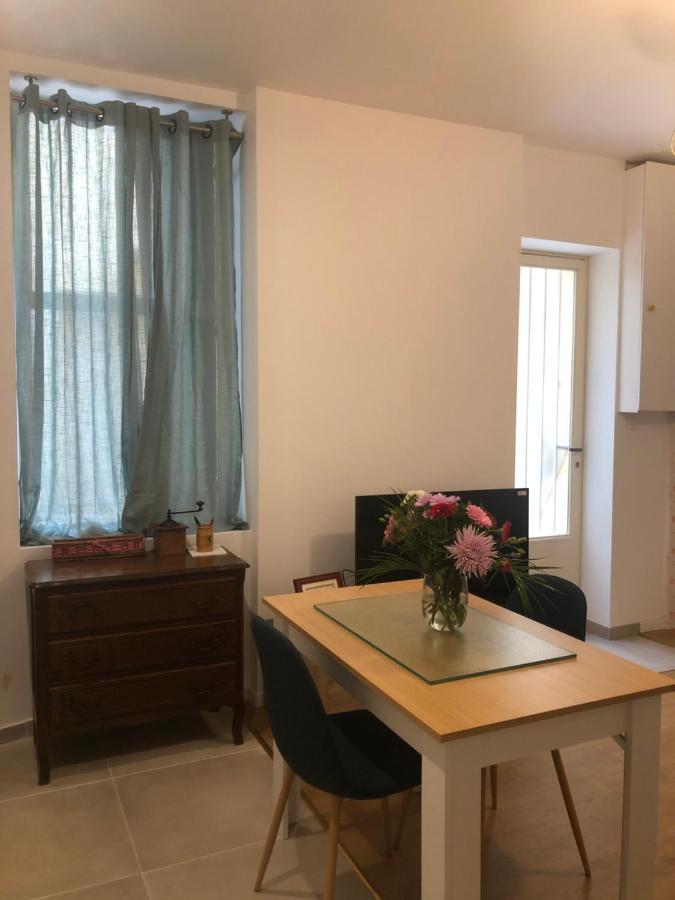 Appartement Meuble Tout Confort Чалон-Сур-Салне Экстерьер фото